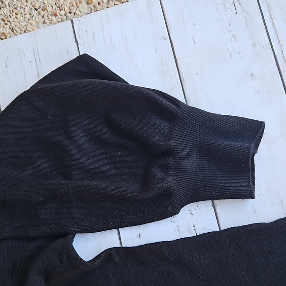 Black Sweater sz Large - Picture 3 of 5